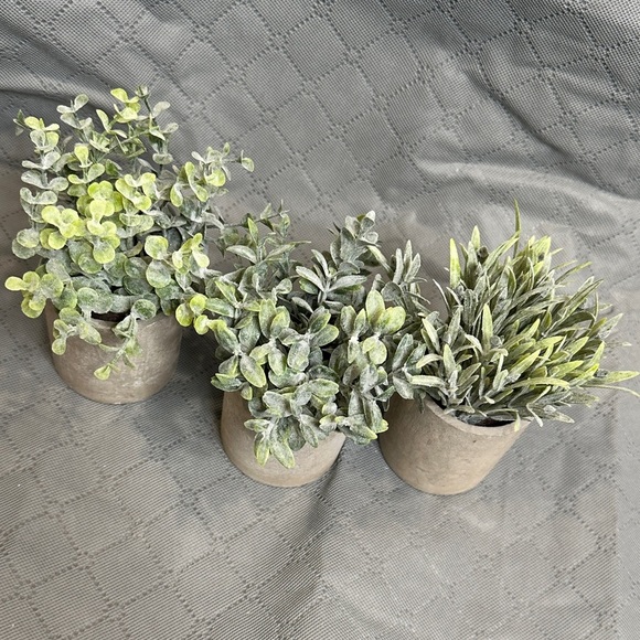 Hand Crafted Green Faux Plant Set in Gray Concrete Like Pots 3 piece - Picture 1 of 9